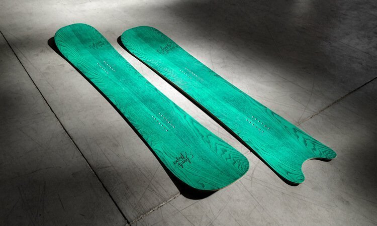 sandy shapes snowboard zingara and egoista in green ash finish